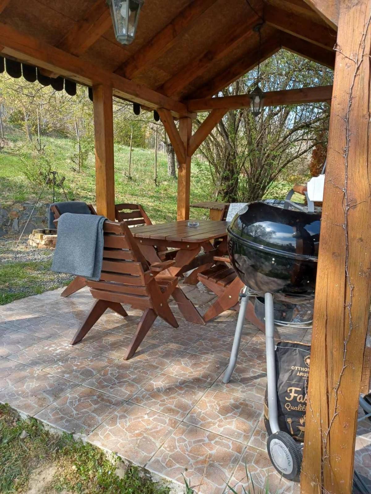Szigligeti Panorama Apartmanhaz Extérieur photo