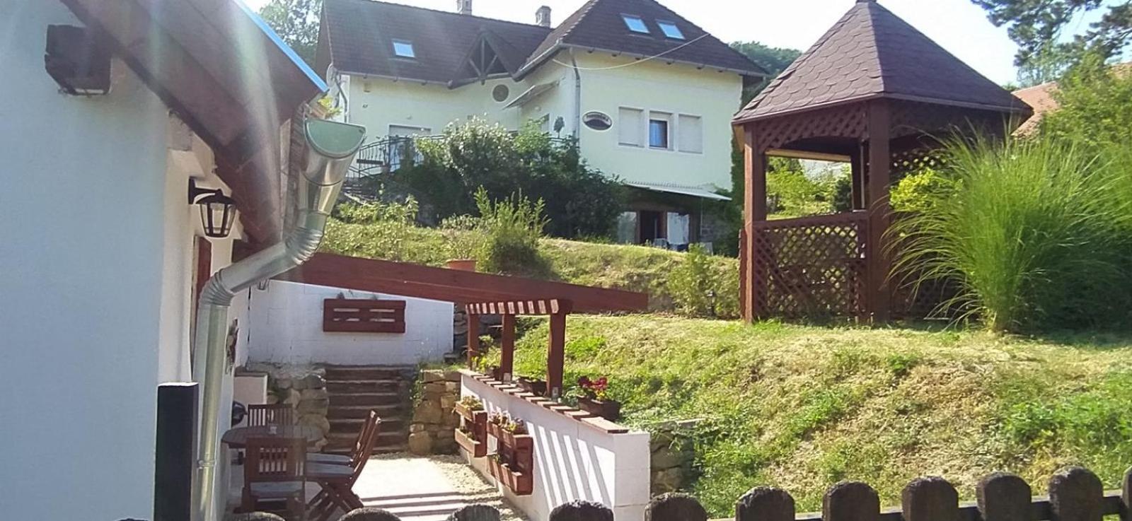 Szigligeti Panorama Apartmanhaz Extérieur photo